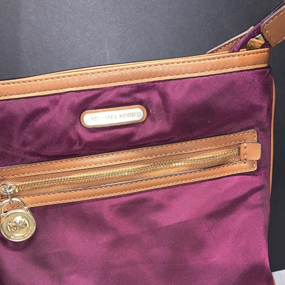 Mk Sling bag - Picture 2 of 3